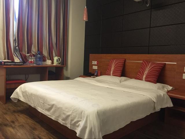Thank Inn Chain Hotel Shangxi Changzhi Daqing Road Exteriör bild